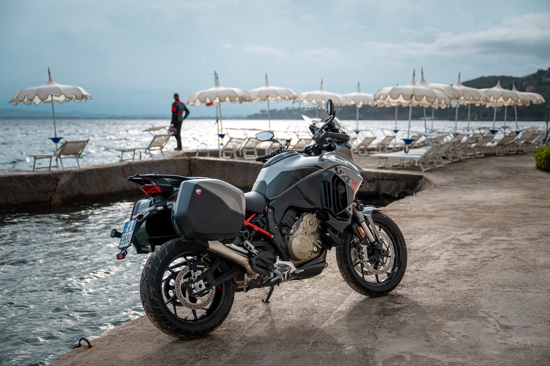 nuova-ducati-multistrada-v4-s-grand-tour